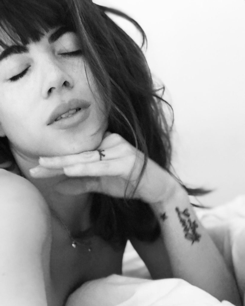 Momentáneo por Johanna Merli. 2